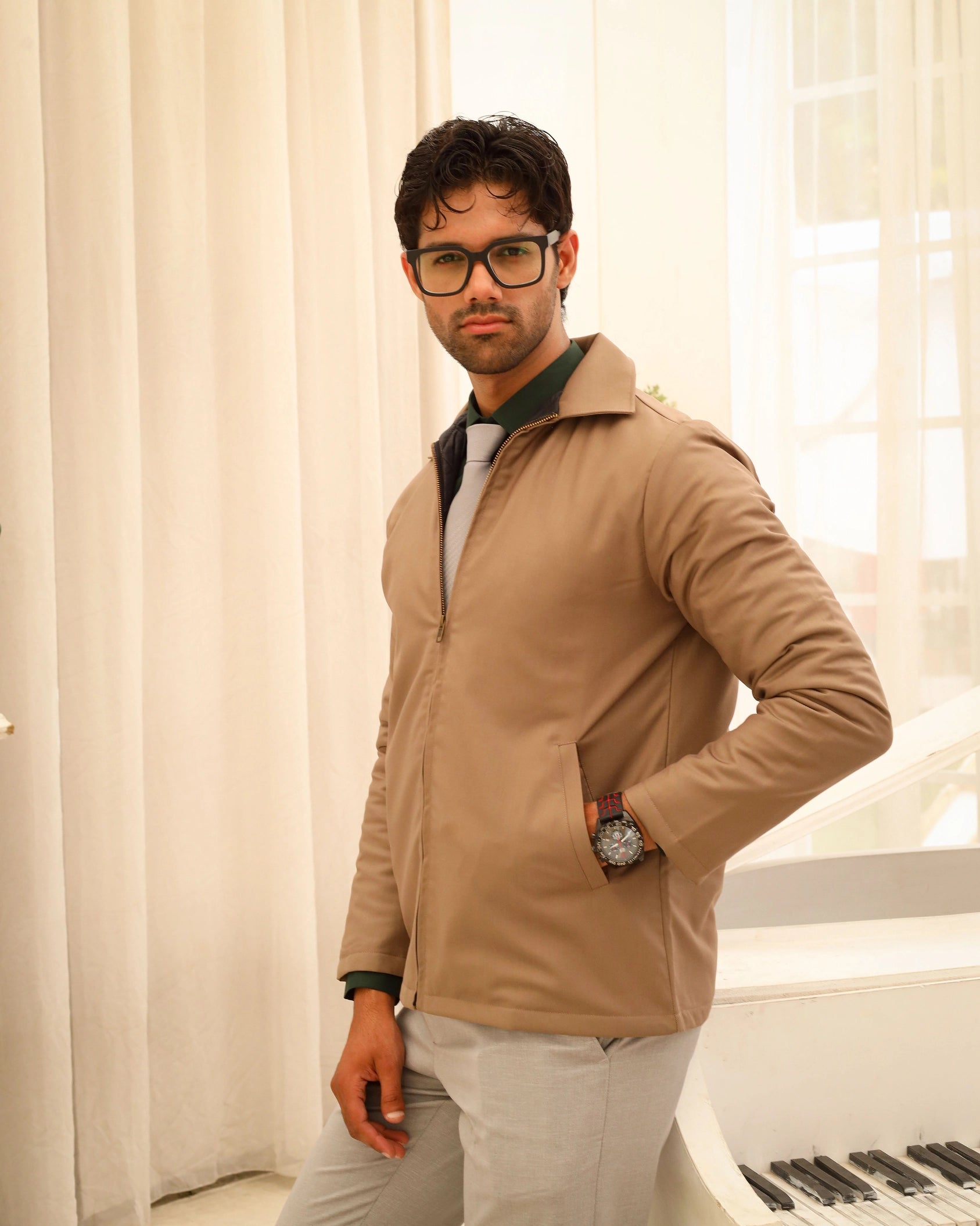 Men’s Beige Lightweight Casual Zip-Up Jacket