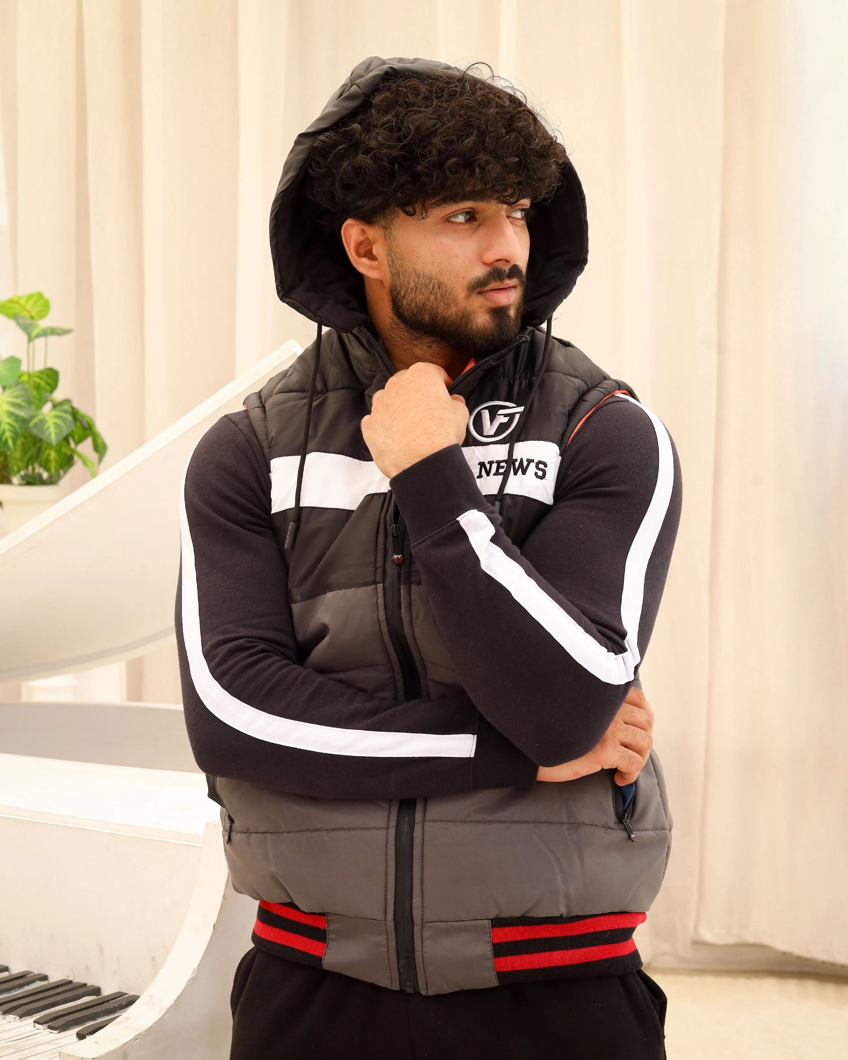 Men’s Black & Grey Hooded Puffer Jacket