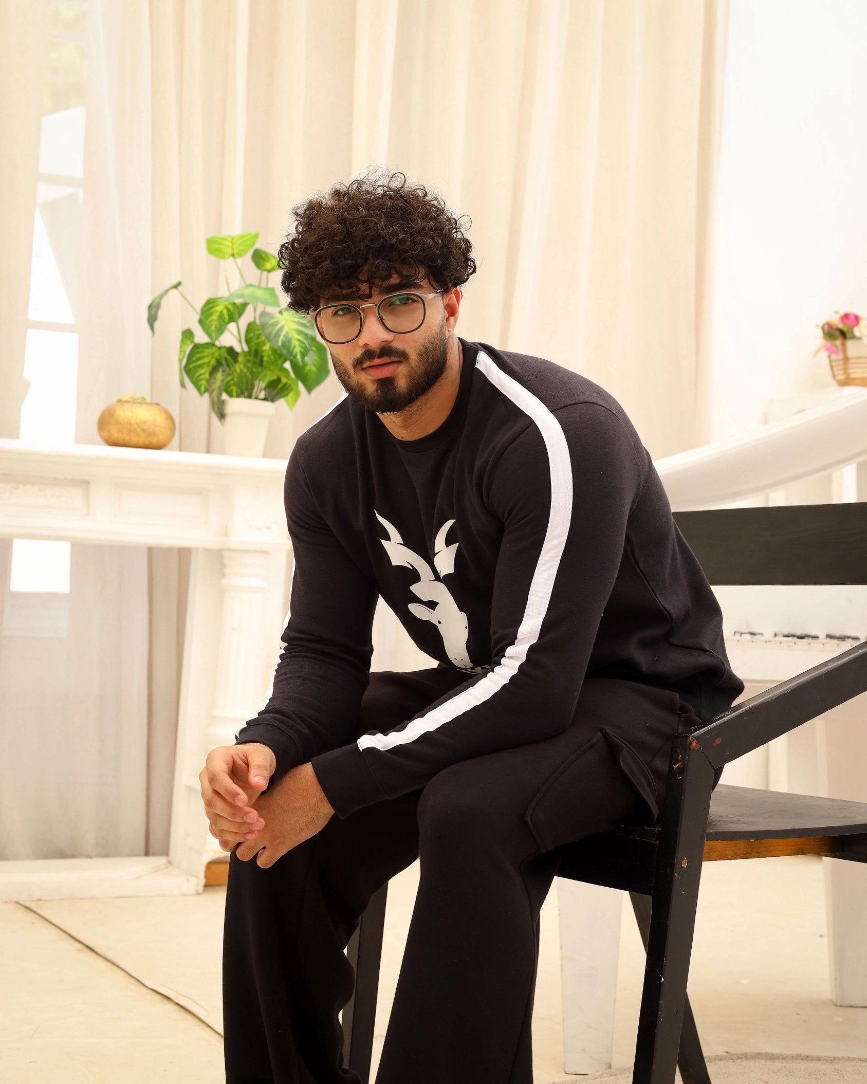 Men’s Black Graphic Printed Sweatshirt