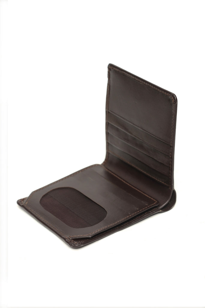 Classic Leather Wallet – Style & Smart Storage