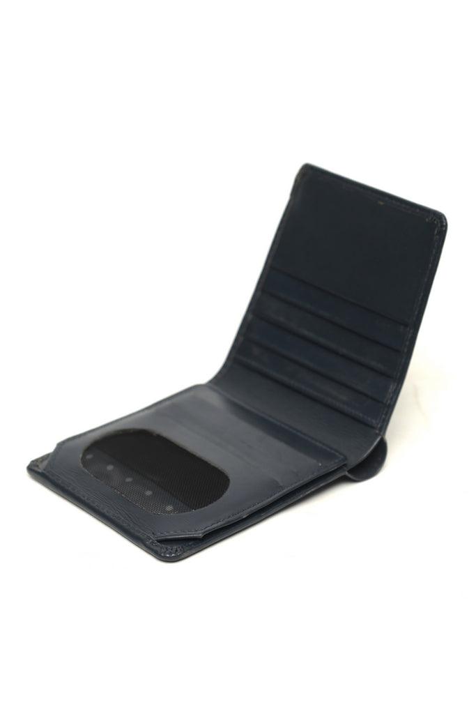 Classic Leather Wallet – Style & Smart Storage