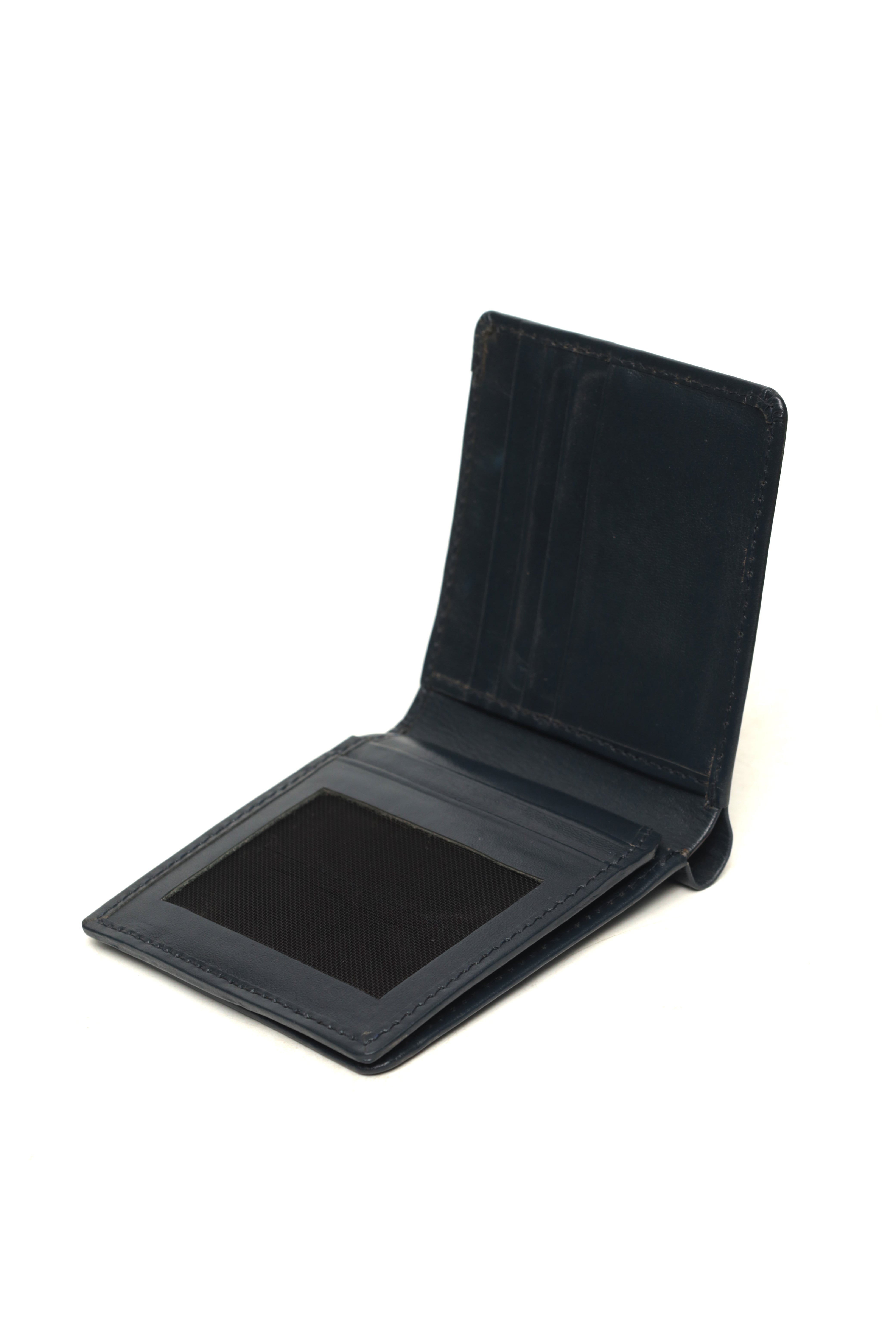 Minimalist Men's Leather Bi-Fold Wallet